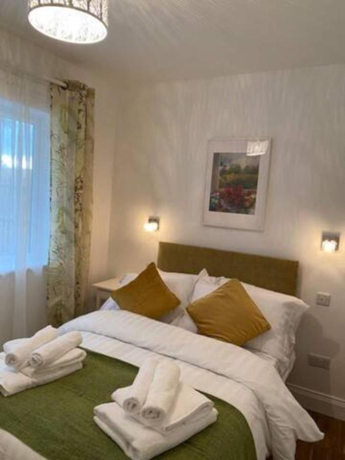Location, Location! Gorgeous 1 Bed Apt- Килларни Экстерьер фото